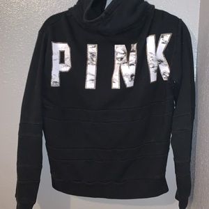 long sleeve crew neck 🖤